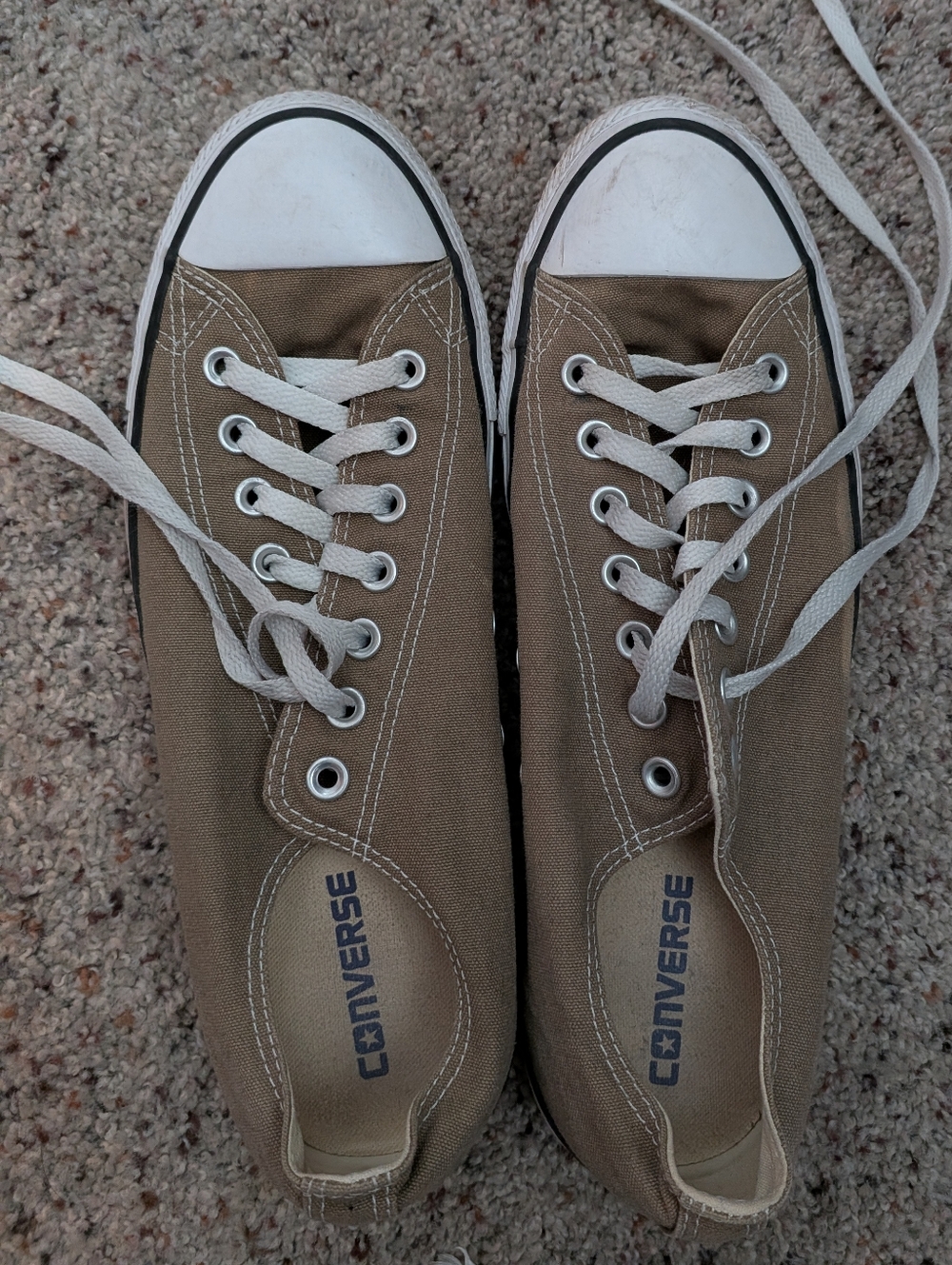 Converse Gold Chucks, Mens 10.5, Women's 12.5